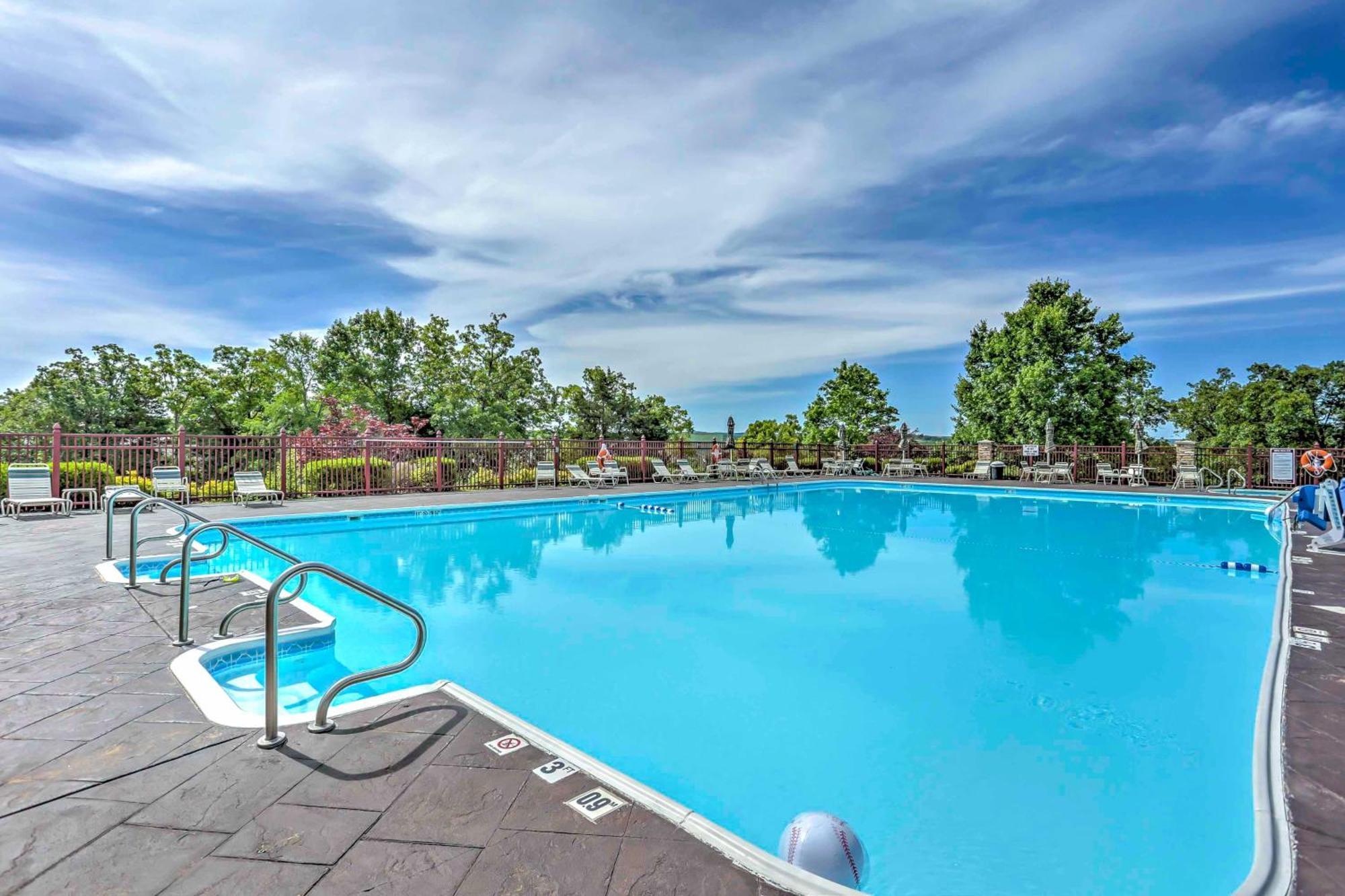 Ground-Floor Branson Condo With Community Perks Esterno foto